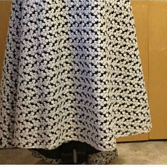 JS Collectios Strapless High Low - Picture 4 of 8